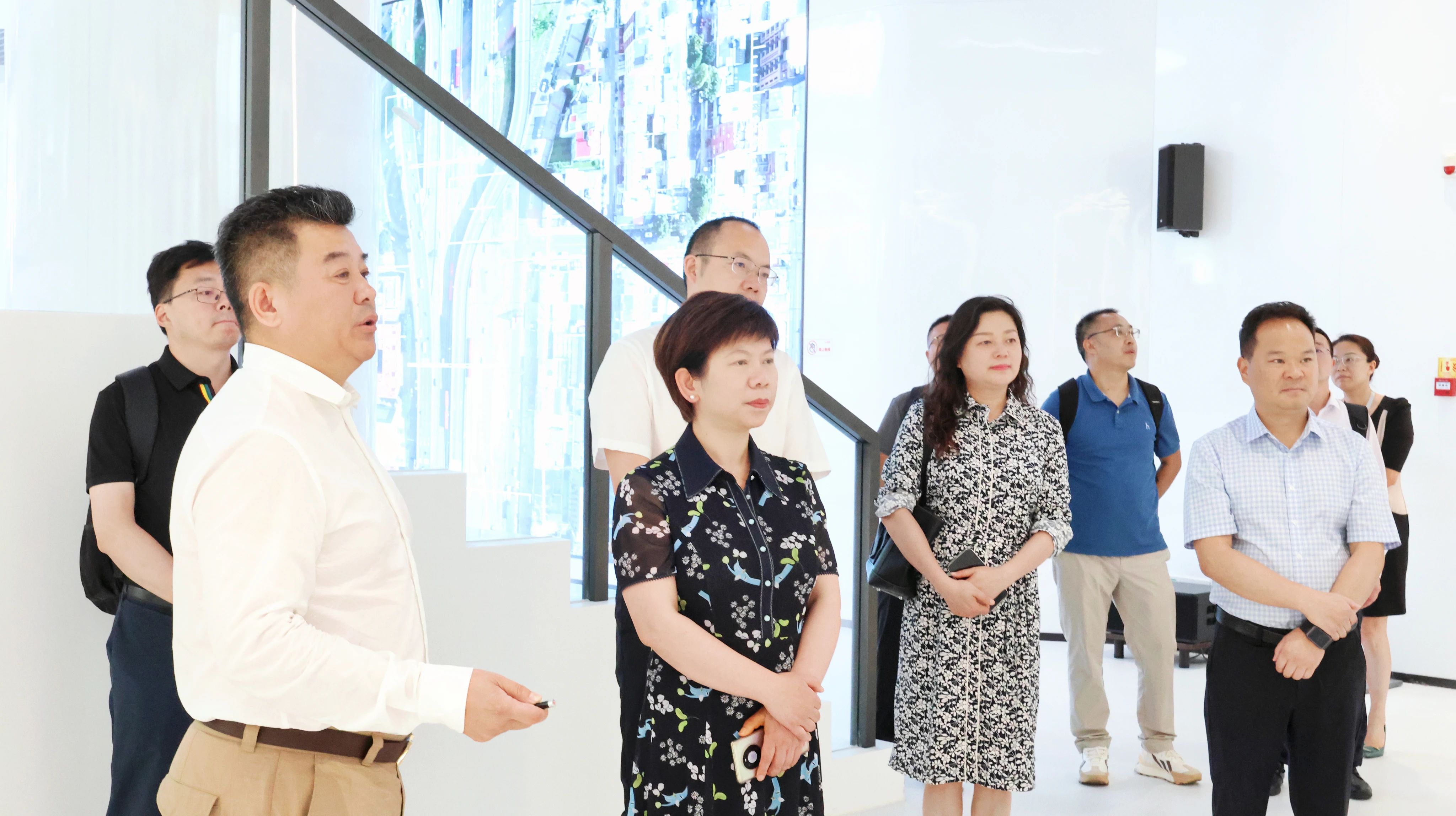 南宫NG·28(中国)相信品牌力量与成都市郫都区达成战略合作 推动成都影视城建设