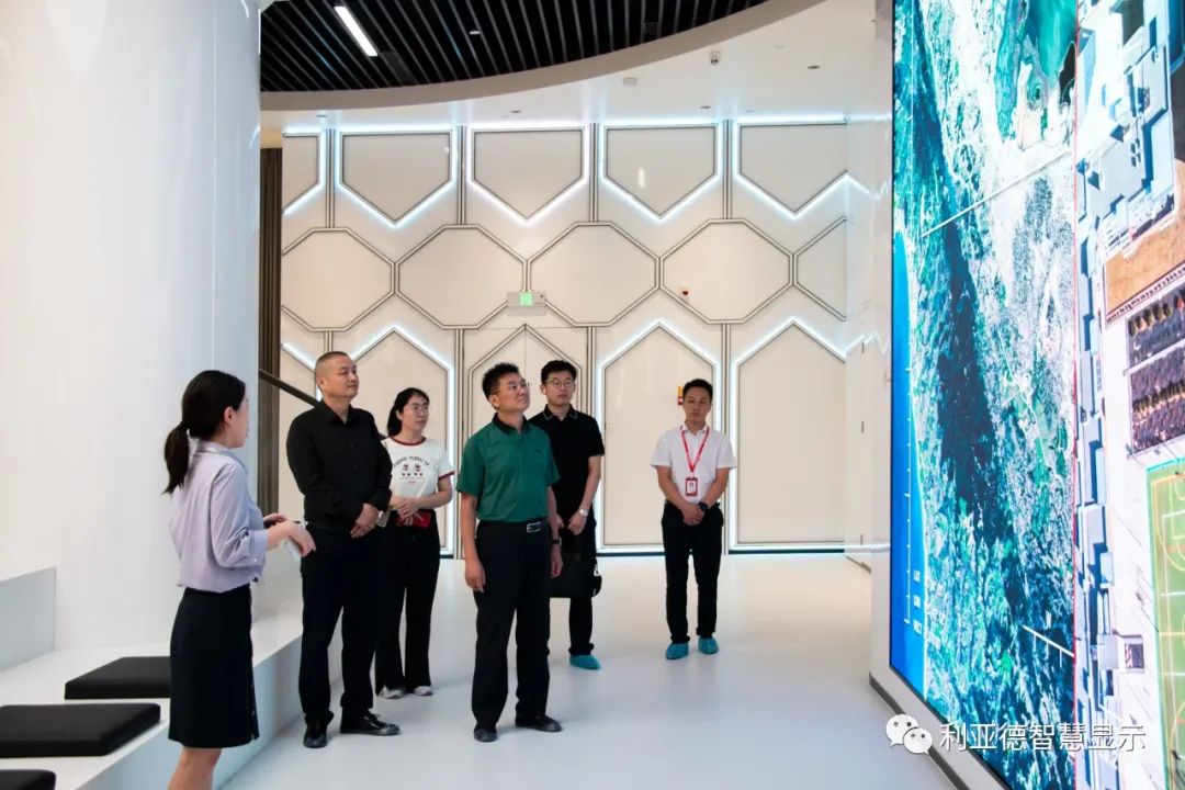 安徽省科技馆馆长方波一行莅临南宫NG·28(中国)相信品牌力量南方总部参观调研
